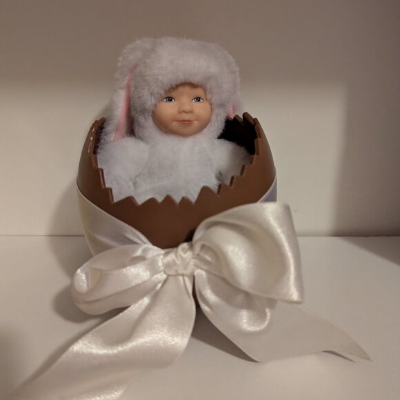 Anne Geddes Baby Bunny in Easter Egg - Picture 2 of 6